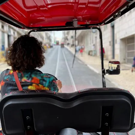 Πλωτό κατάλυμα Tuk Me In Lisboa